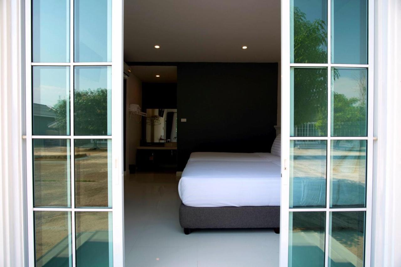 Hotel Bhive Nakhon Phanom Exteriér fotografie